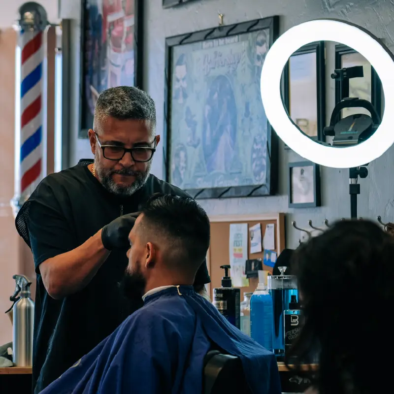 Aaron Nunez Sr., barber at NZ Barbershop