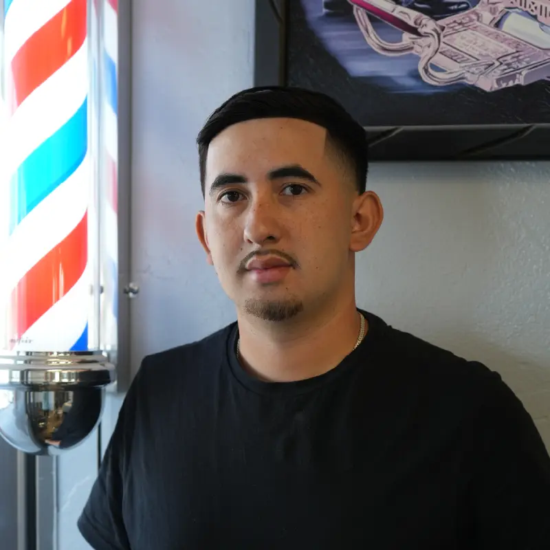 Dante Metzler, barber at NZ Barbershop